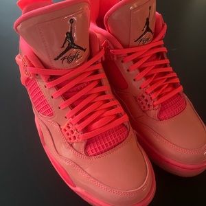 Womens Sz 9 Retro Hot Punch Jordan 4’s